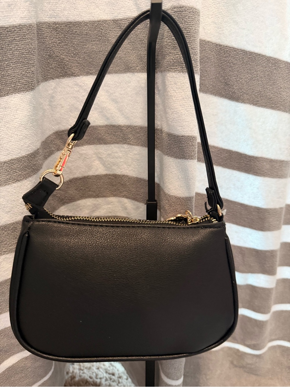 NWT Juicy Couture Black Glitter Logo Shoulder Bag with Pink Charm - Picture 3 of 7